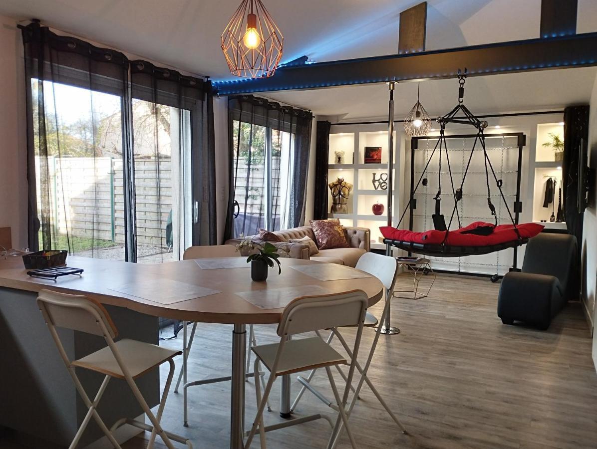 Gite Romantique Avec Spa Coeur A Corps 44 La Plaine-sur-Mer Exteriör bild